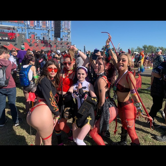 Meet your Posher, Claira - Picture 11 of 16